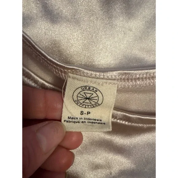 UO Urban Outfitters Light Pink Satin Stretch Bustier Crop Top, Small - Picture 4 of 4